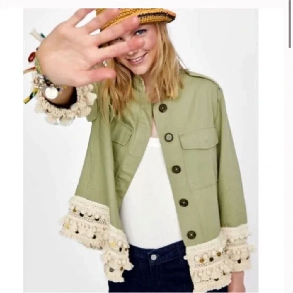 Zara Outerwear Green w/Beige Crochett Tassels Utility Button Jacket size Small